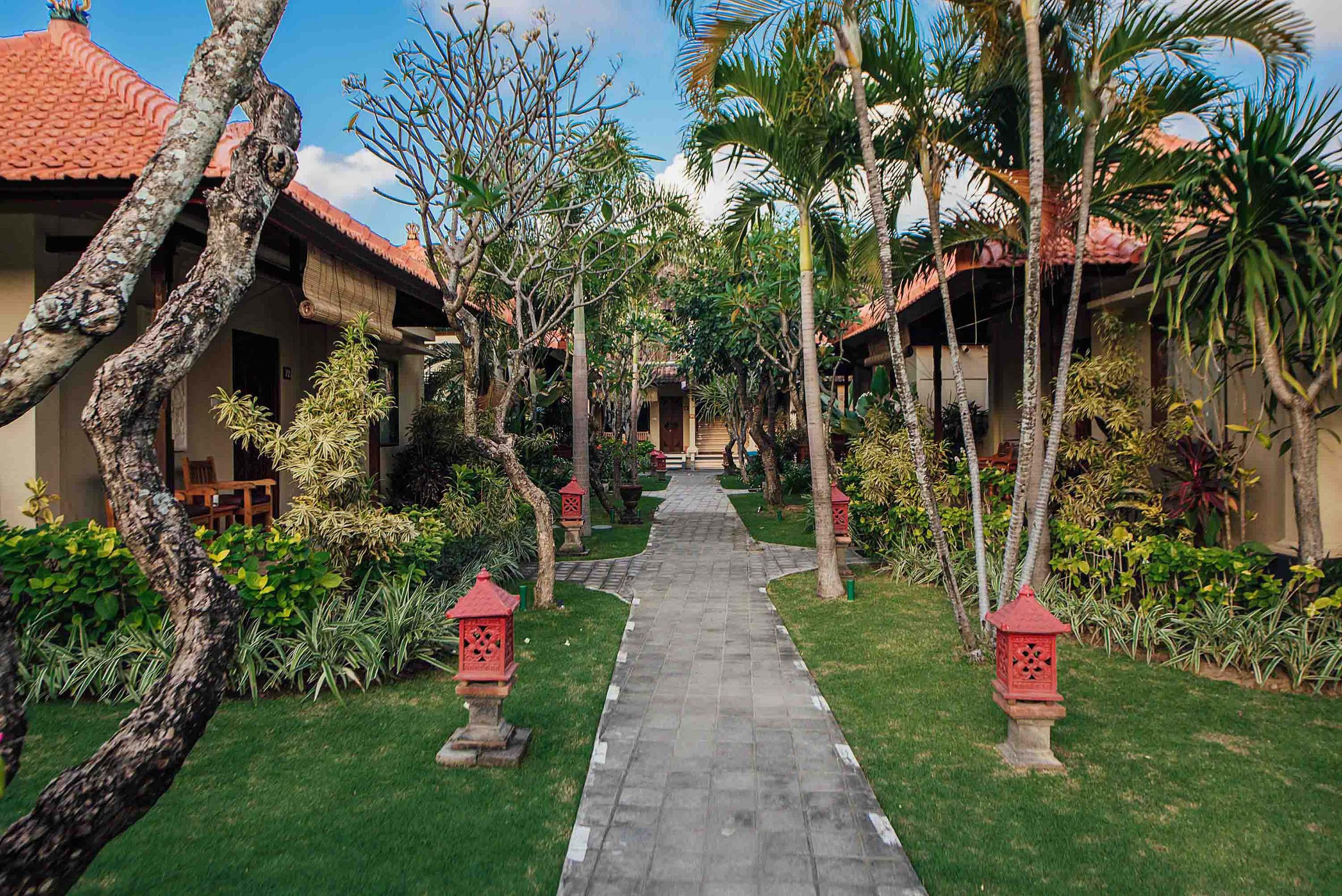 Kuta Puri Bungalows, Villas And Resort Exterior foto